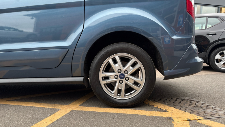 Ford Grand Tourneo Connect 1.5 EcoBlue 120 Titanium 5dr Diesel Estate